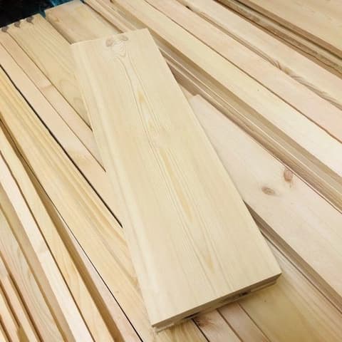 ĐỐ PALLET 35mm x 45mm DÀI 130cm BÀO 4 MẶT